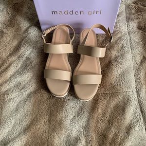 MADDEN GIRL SWEET NUDE PARIS SANDALS